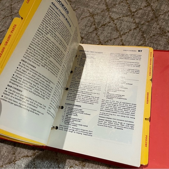 Betty Crocker’s Cookbook Fifth Printing 1988 Hardcover Golden Press - Picture 4 of 6
